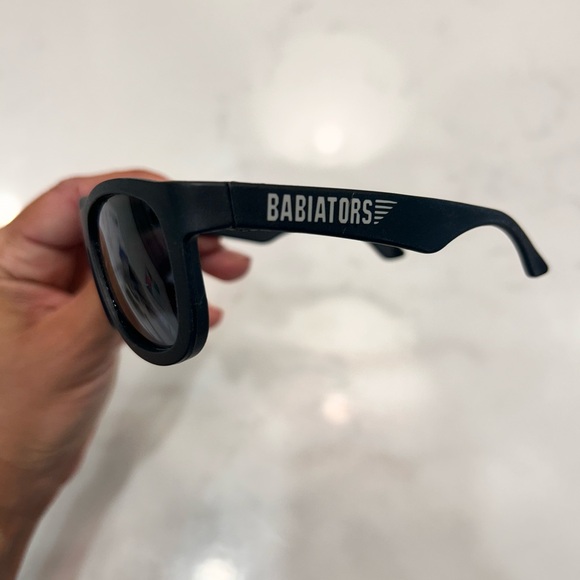 Babiators Aviators Ages 0-2 EUC - Picture 4 of 6